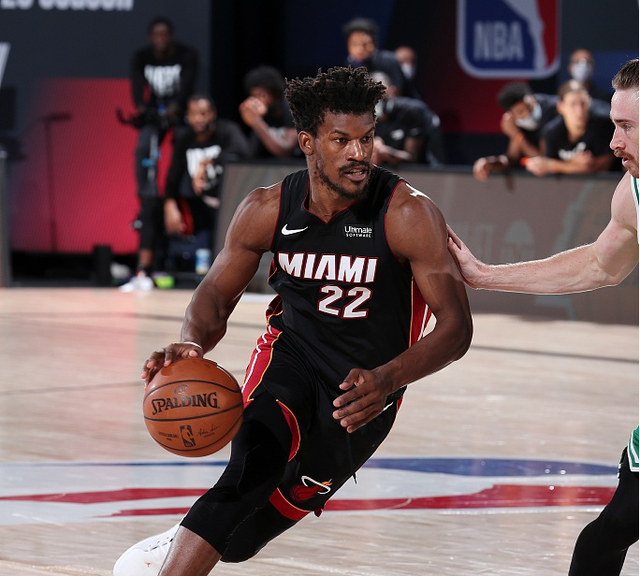 与众多外籍 与众多外籍