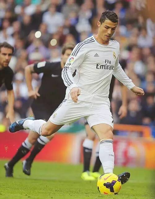 他在对阵伊 他在对阵伊